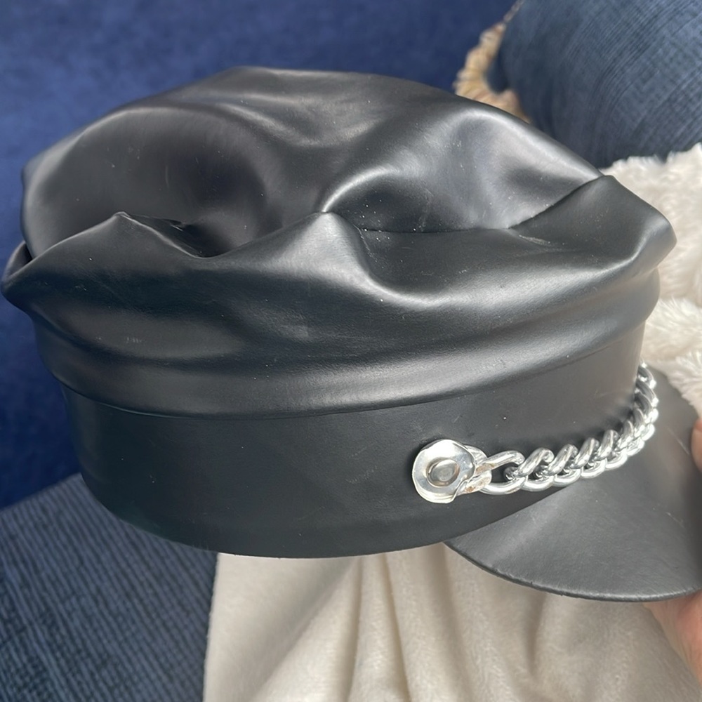 Chain hat - Picture 6 of 7